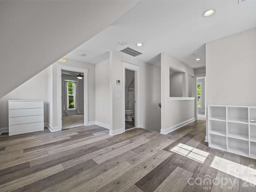 1512 Norris Avenue, Charlotte, NC 28206.  MLS# CAR4397773, YatesRealty ID 33084. 