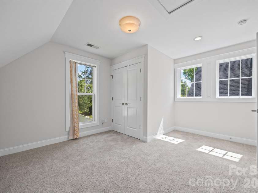 1512 Norris Avenue, Charlotte, NC 28206.  MLS# CAR4397773, YatesRealty ID 33084. 