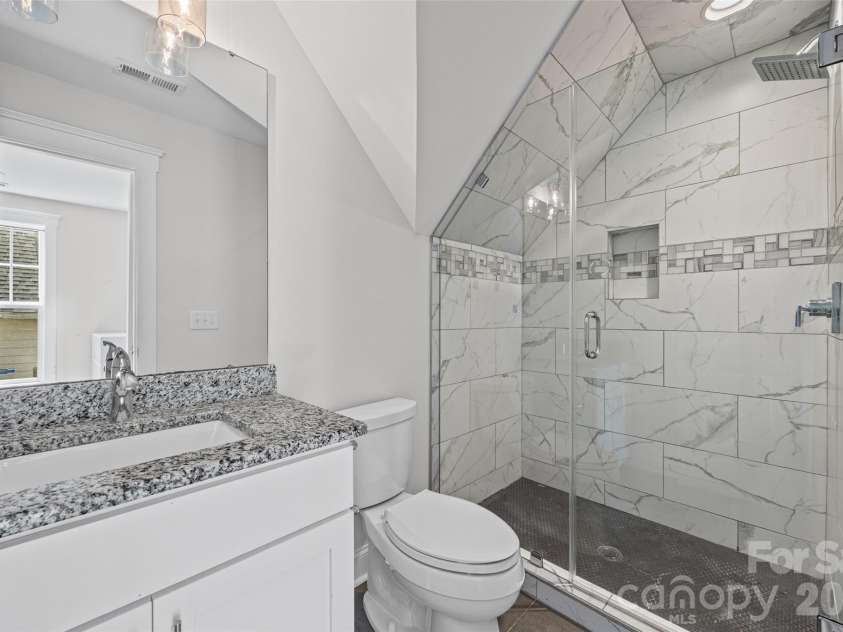 1512 Norris Avenue, Charlotte, NC 28206.  MLS# CAR4397773, YatesRealty ID 33084. 