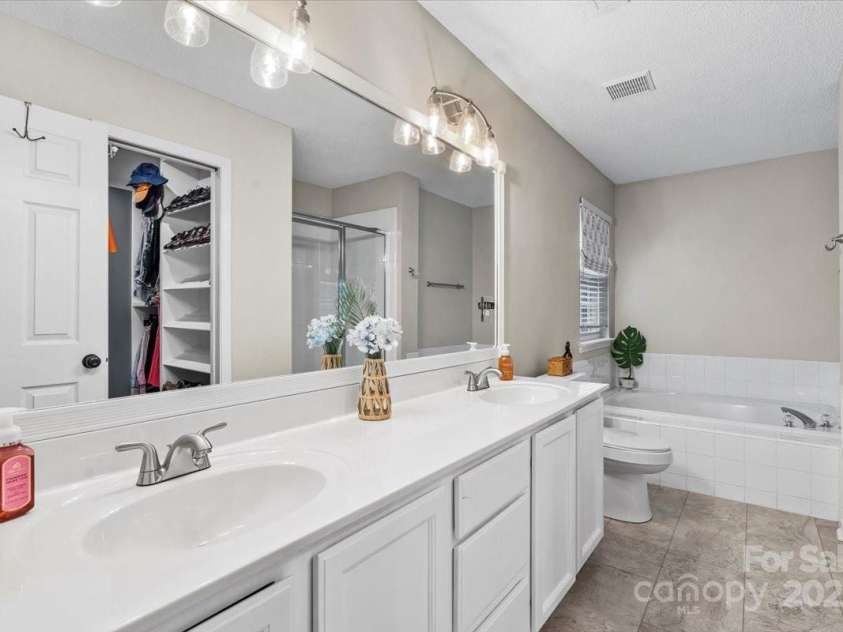 131 Misty Arbor Lane, Mooresville, NC 28117.  MLS# CAR4333134, YatesRealty ID 33085. Primary Bathroom