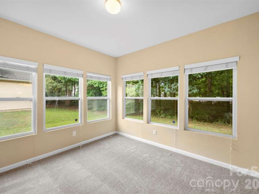 1831 Yaupon Road, Charlotte, NC 28215.  MLS# CAR4397847, YatesRealty ID 33085. 