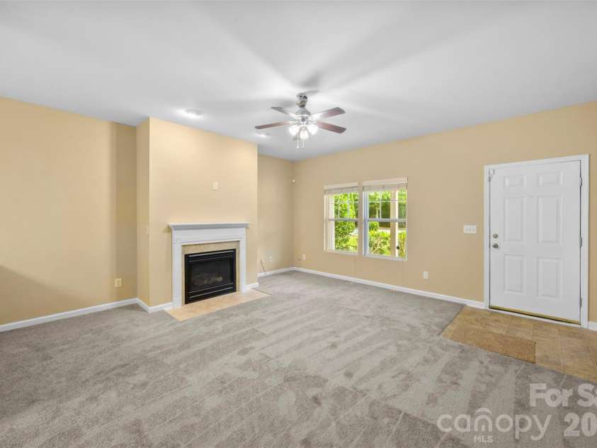 1831 Yaupon Road, Charlotte, NC 28215.  MLS# CAR4397847, YatesRealty ID 33085. 