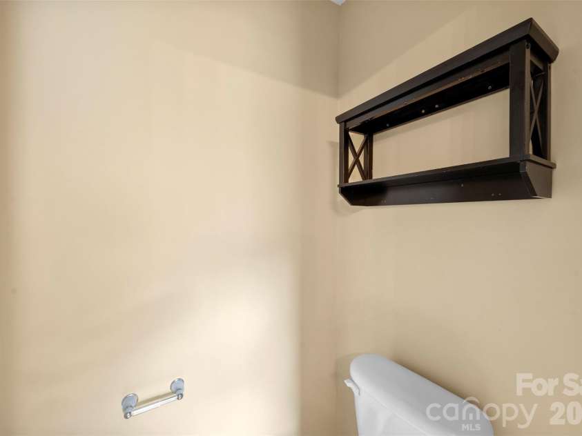1831 Yaupon Road, Charlotte, NC 28215.  MLS# CAR4397847, YatesRealty ID 33085. 
