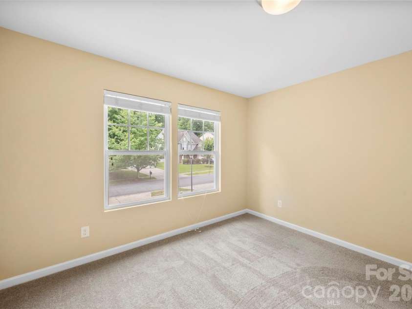 1831 Yaupon Road, Charlotte, NC 28215.  MLS# CAR4397847, YatesRealty ID 33085. 