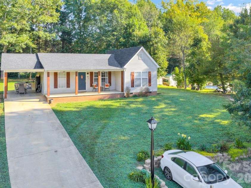 3889 Colt Court, Lenoir, NC 28645.  MLS# CAR4397660, YatesRealty ID 33087. 