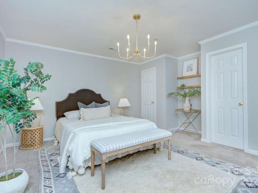 1075 Triece Lane, Charlotte, NC 28215.  MLS# CAR4278023, YatesRealty ID 33088. 