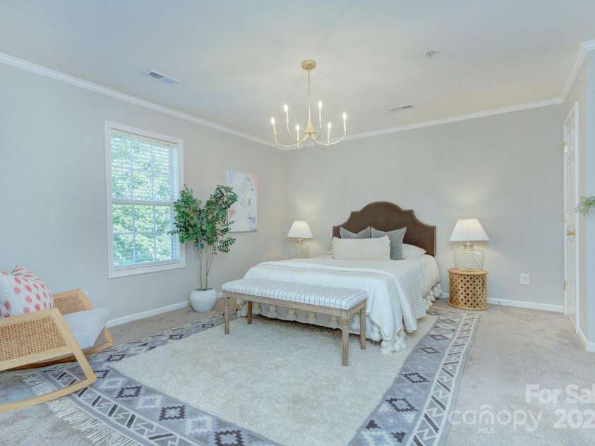 1075 Triece Lane, Charlotte, NC 28215.  MLS# CAR4278023, YatesRealty ID 33088. 