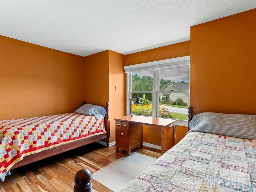 25 Cedarcliff Circle, Asheville, NC 28803.  MLS# CAR4291336, YatesRealty ID 33090. Large windows throughout