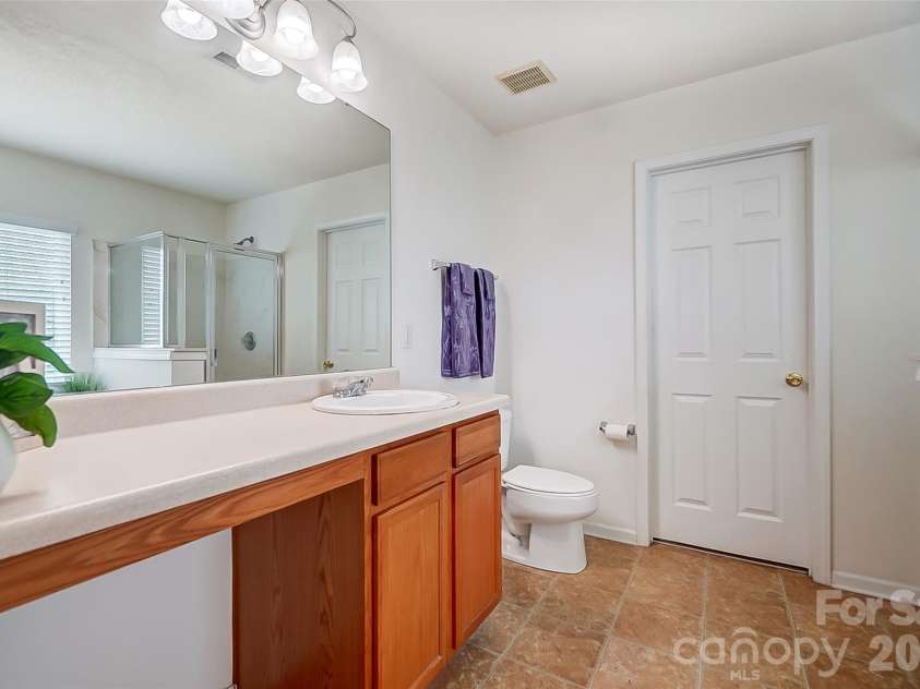 2717 Markham Woods Court, Charlotte, NC 28214.  MLS# CAR4395934, YatesRealty ID 33092. 