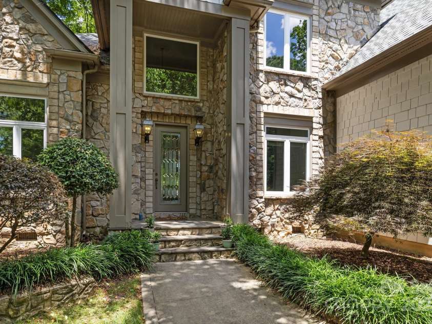 3932 Rounding Run Road, Charlotte, NC 28277.  MLS# CAR4256106, YatesRealty ID 33092. 