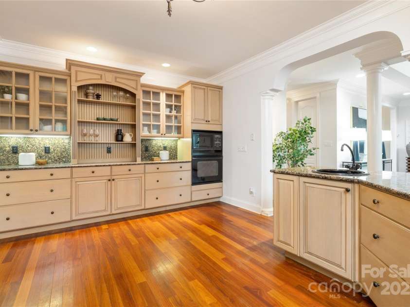 3932 Rounding Run Road, Charlotte, NC 28277.  MLS# CAR4256106, YatesRealty ID 33092. 