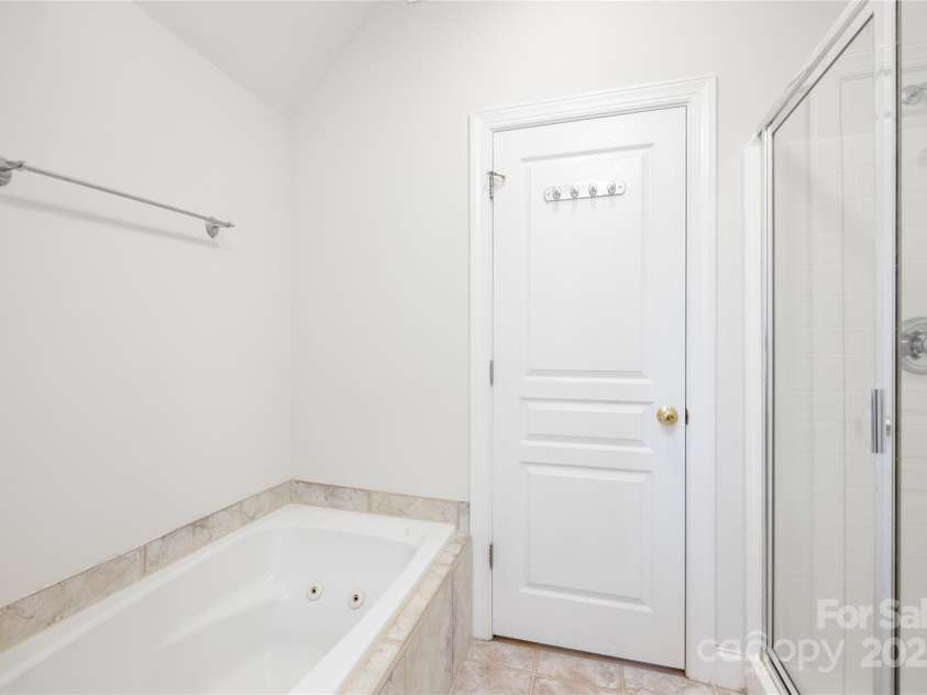 3932 Rounding Run Road, Charlotte, NC 28277.  MLS# CAR4256106, YatesRealty ID 33092. 