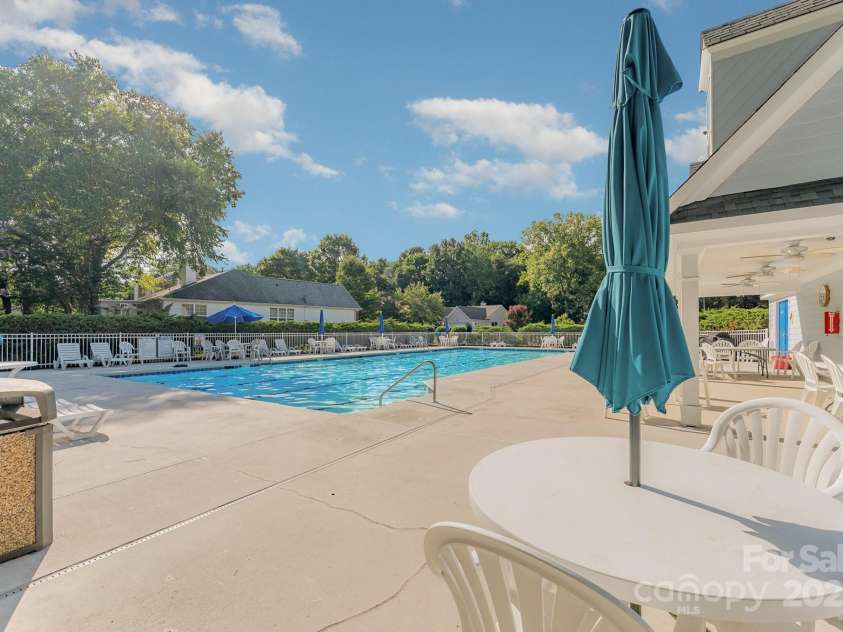 11424 Glenstone Court, Charlotte, NC 28269.  MLS# CAR4280382, YatesRealty ID 33093. 