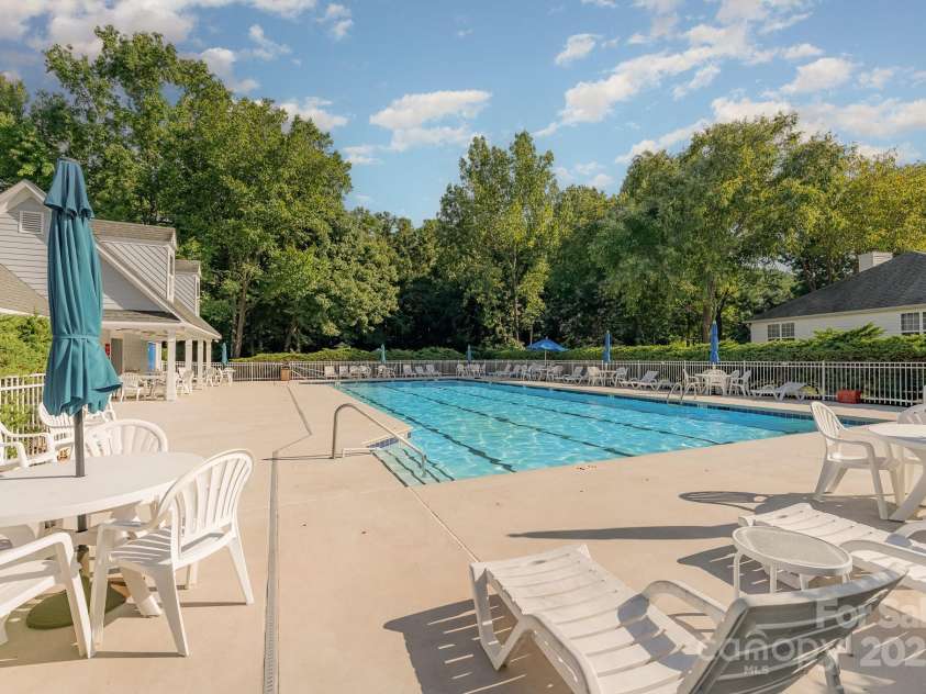 11424 Glenstone Court, Charlotte, NC 28269.  MLS# CAR4280382, YatesRealty ID 33093. 
