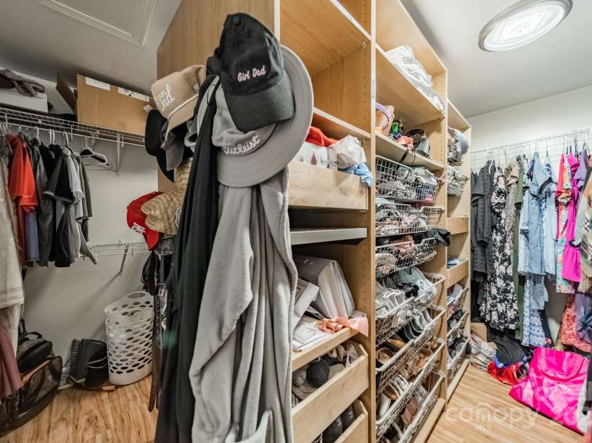 448 17th Street, Cramerton, NC 28032.  MLS# CAR4282724, YatesRealty ID 33096. 