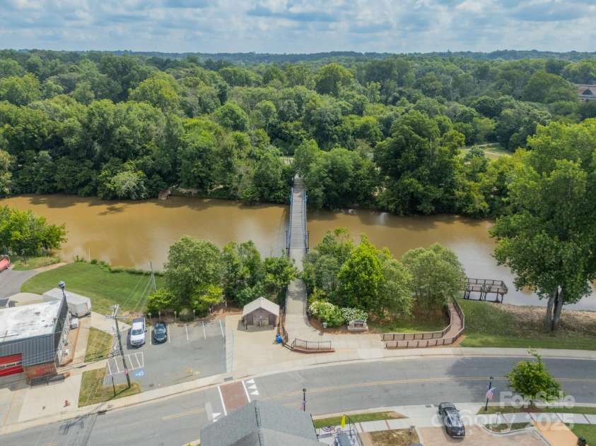 448 17th Street, Cramerton, NC 28032.  MLS# CAR4282724, YatesRealty ID 33096. 