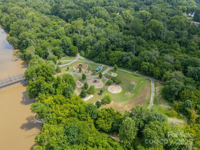 448 17th Street, Cramerton, NC 28032.  MLS# CAR4282724, YatesRealty ID 33096. 