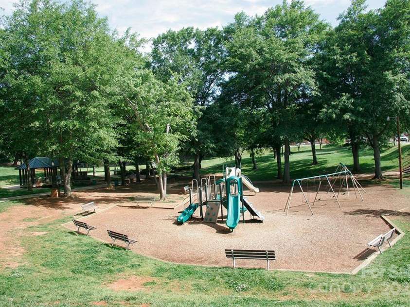 448 17th Street, Cramerton, NC 28032.  MLS# CAR4282724, YatesRealty ID 33096. 