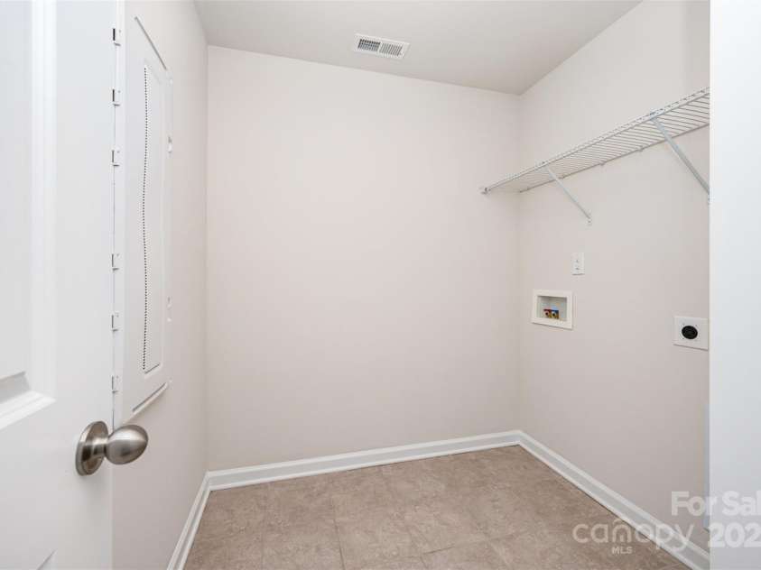 150 Haddonsfield Drive, Mooresville, NC 28115.  MLS# CAR4266211, YatesRealty ID 33097. Laundry room