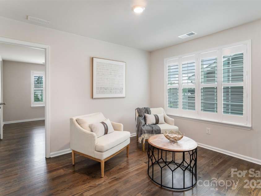 150 Haddonsfield Drive, Mooresville, NC 28115.  MLS# CAR4266211, YatesRealty ID 33097. Loft with hardwood floors!