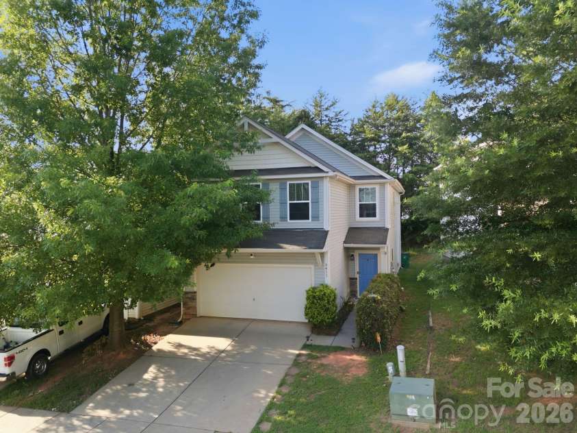 8411 Washoe Pine Lane, Charlotte, NC 28215.  MLS# CAR4397190, YatesRealty ID 33097. 