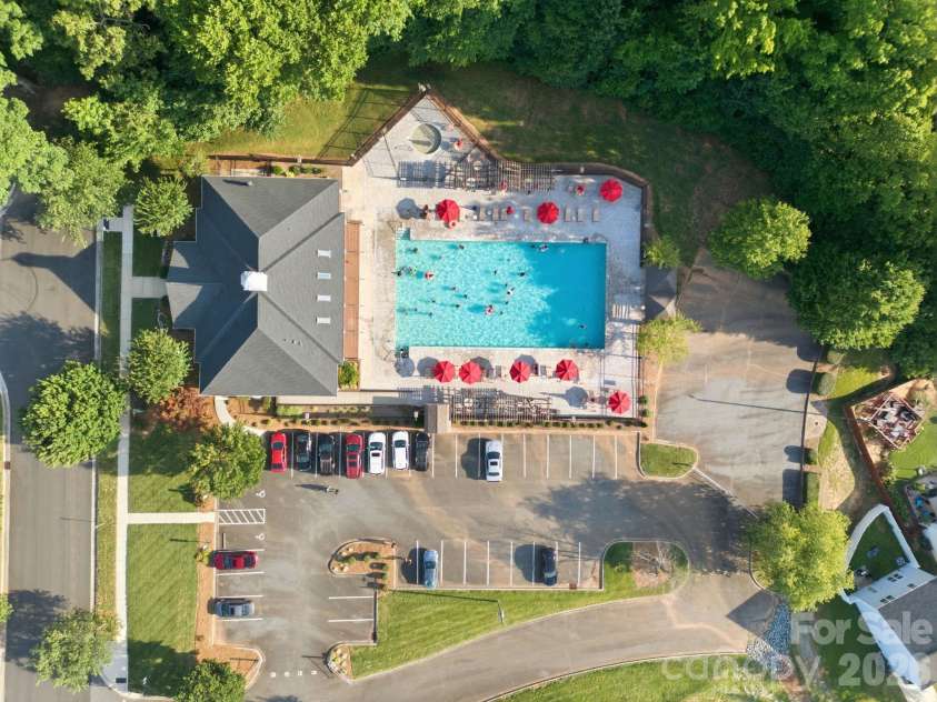 8411 Washoe Pine Lane, Charlotte, NC 28215.  MLS# CAR4397190, YatesRealty ID 33097. 