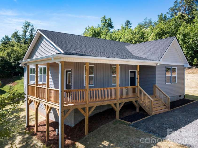 80 Vineyard Village Drive, Old Fort, NC 28762.  MLS# CAR4397361, YatesRealty ID 33098. 