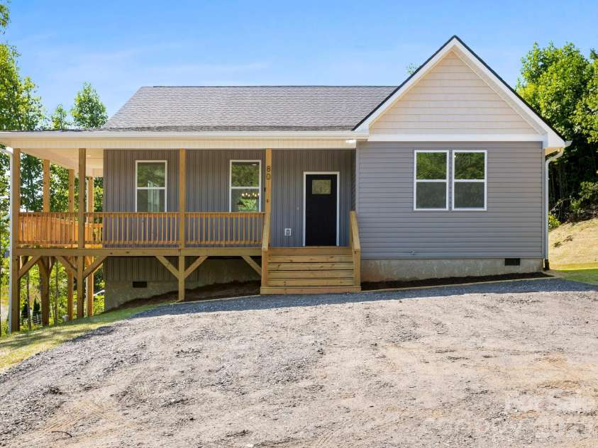 80 Vineyard Village Drive, Old Fort, NC 28762.  MLS# CAR4397361, YatesRealty ID 33098. 