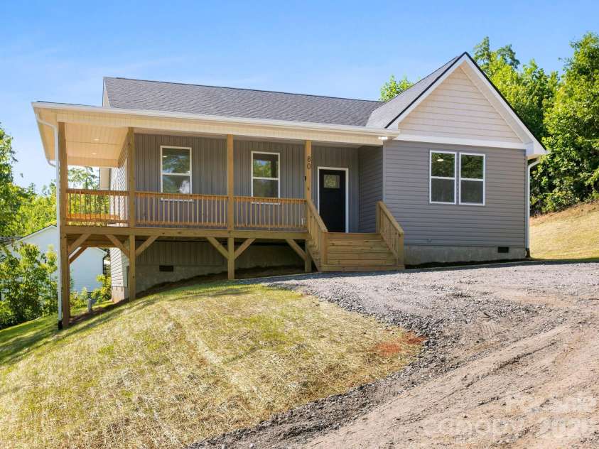 80 Vineyard Village Drive, Old Fort, NC 28762.  MLS# CAR4397361, YatesRealty ID 33098. 