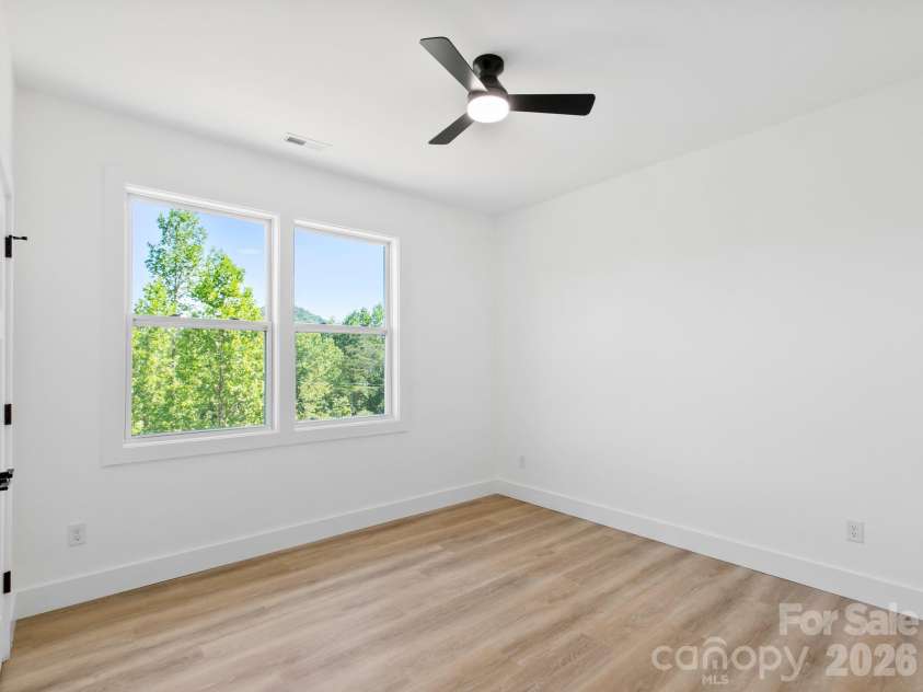 105 Vineyard Village Drive, Old Fort, NC 28762.  MLS# CAR4397362, YatesRealty ID 33099. 