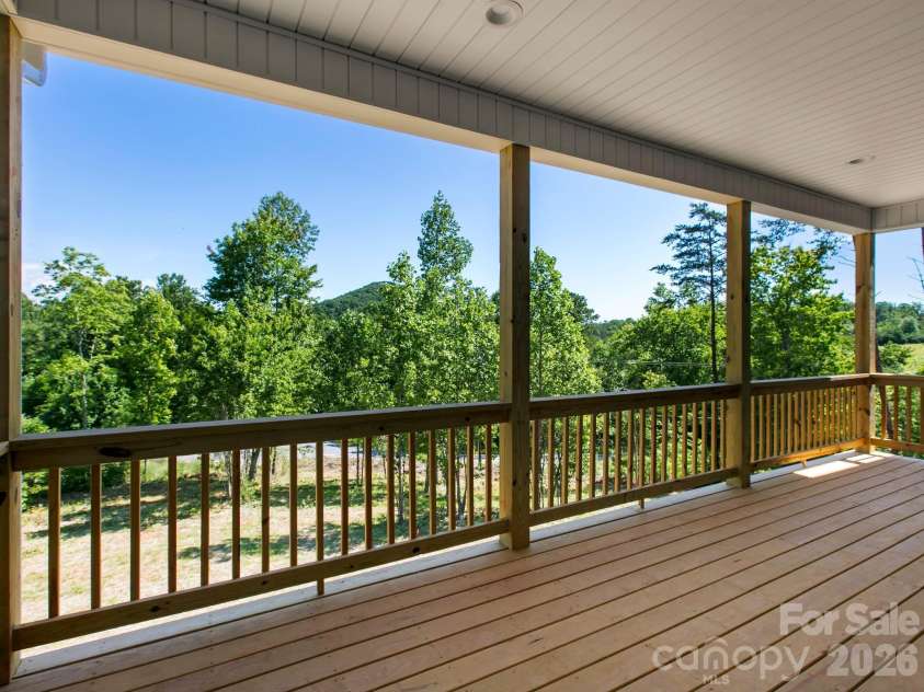 105 Vineyard Village Drive, Old Fort, NC 28762.  MLS# CAR4397362, YatesRealty ID 33099. 
