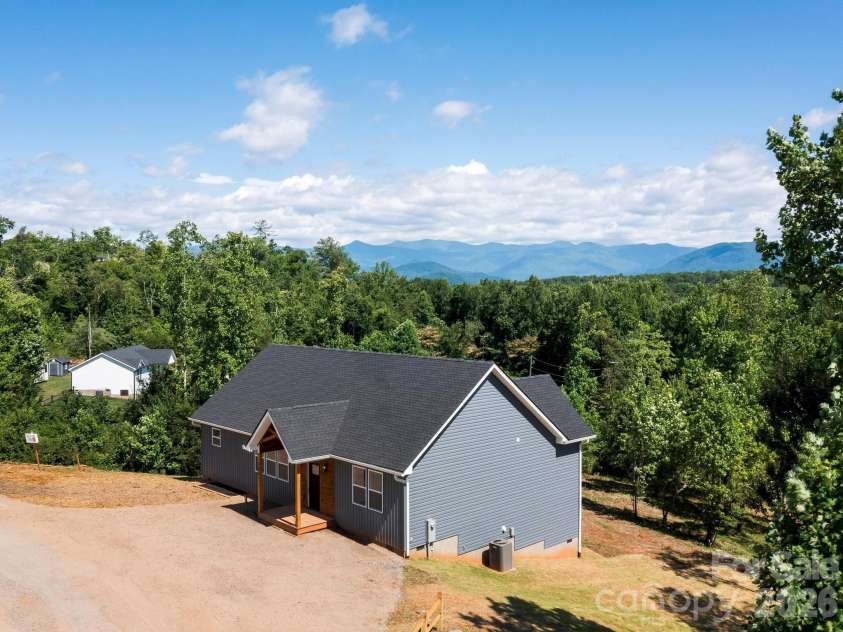 105 Vineyard Village Drive, Old Fort, NC 28762.  MLS# CAR4397362, YatesRealty ID 33099. 