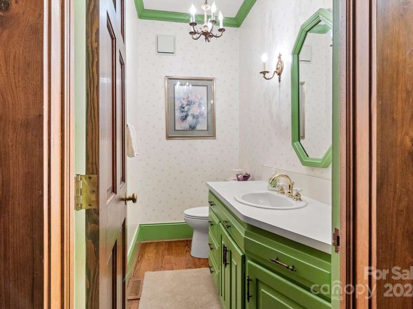 205 Vauxhall Drive, Shelby, NC 28150.  MLS# CAR4131707, YatesRealty ID 331. Charming half bath on the main level