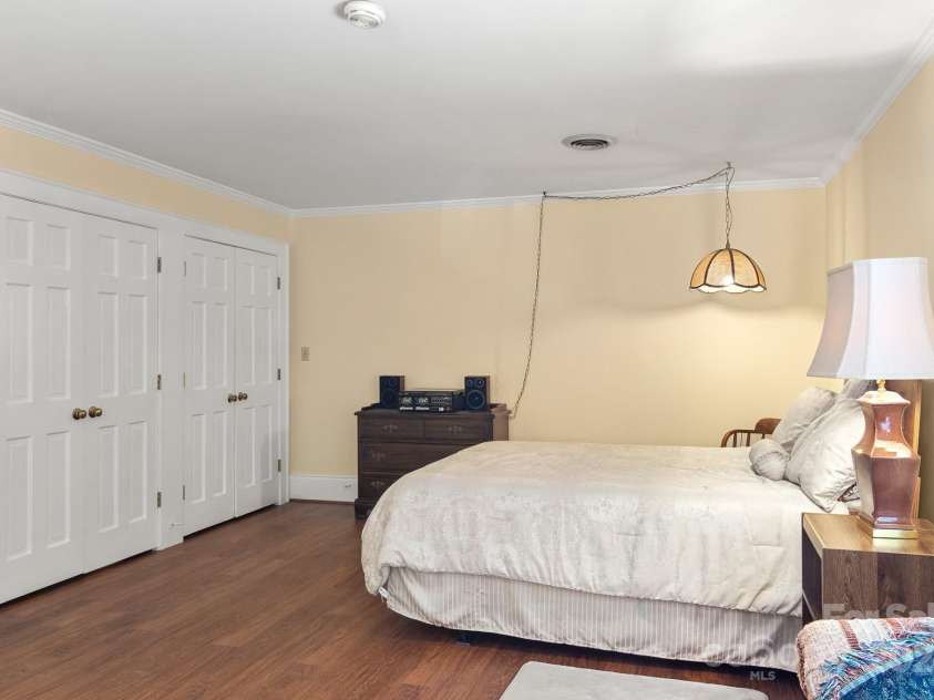 205 Vauxhall Drive, Shelby, NC 28150.  MLS# CAR4131707, YatesRealty ID 331. Upstairs, large bedroom w/ 2 huge closets...