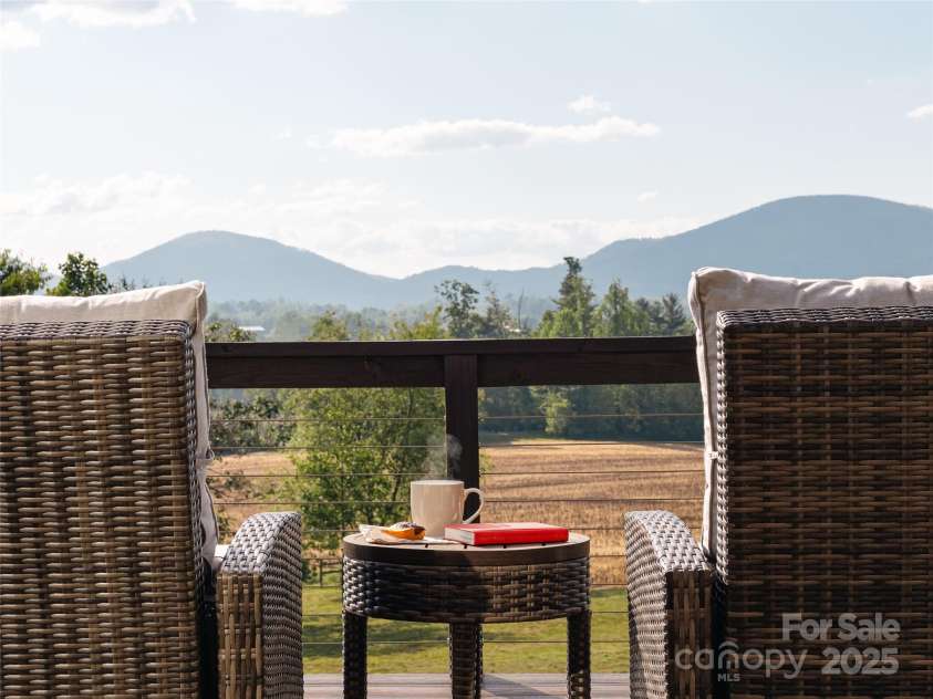 639 Byers Cove Road, Hendersonville, NC 28792.  MLS# CAR4306480, YatesRealty ID 331. 