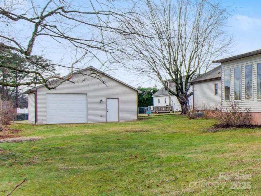 9566 Wilson Road, Hildebran, NC 28637.  MLS# CAR4207560, YatesRealty ID 331. 