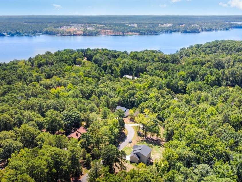 1563 Riverview Circle, Fort Lawn, SC 29714.  MLS# CAR4286828, YatesRealty ID 3310. 