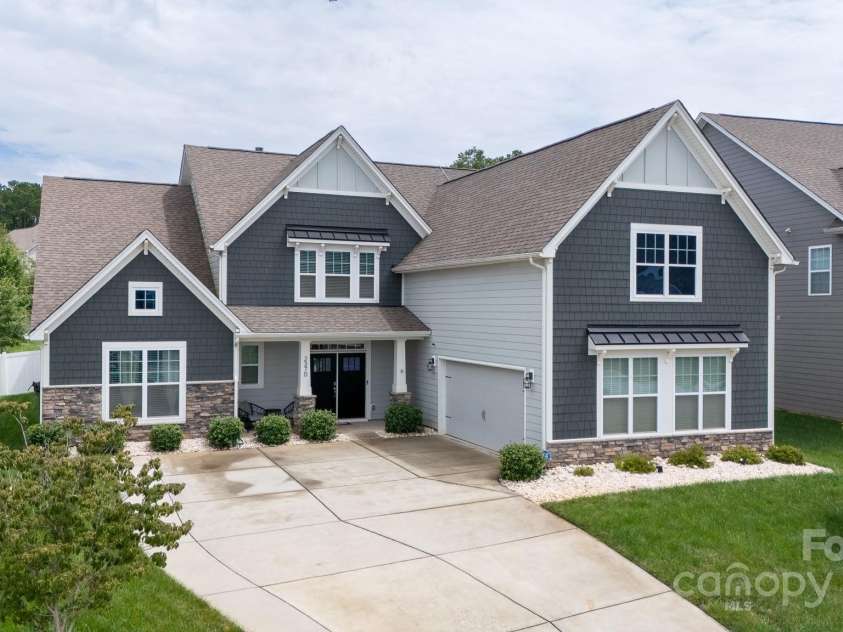 2370 Tessa Trace, Lake Wylie, SC 29710.  MLS# CAR4287816, YatesRealty ID 33100. 