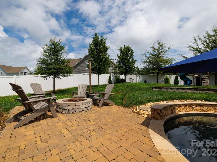 2370 Tessa Trace, Lake Wylie, SC 29710.  MLS# CAR4287816, YatesRealty ID 33100. 