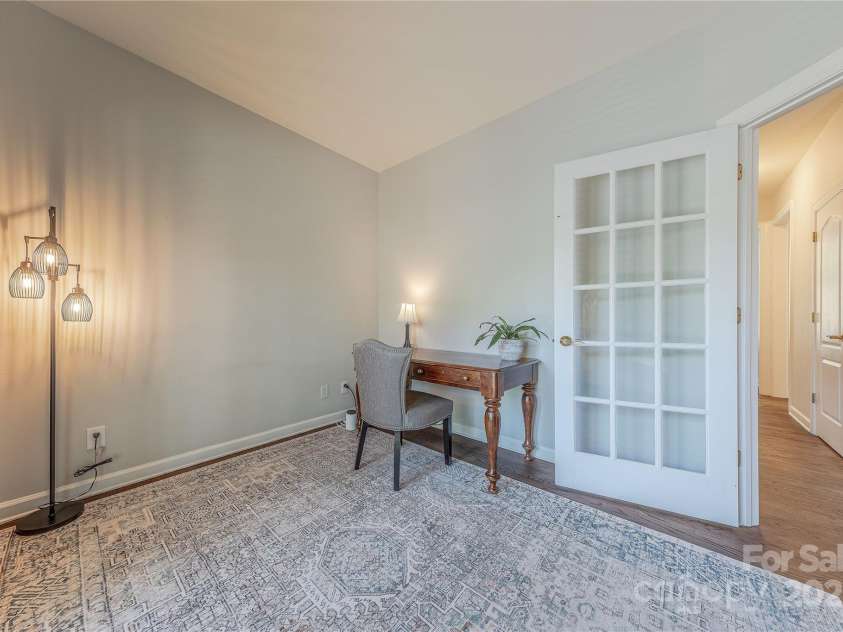 2836 Providence Spring Lane, Charlotte, NC 28270.  MLS# CAR4278726, YatesRealty ID 33101. Glass Privacy Door