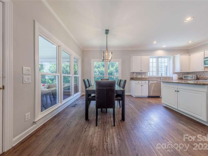 2836 Providence Spring Lane, Charlotte, NC 28270.  MLS# CAR4278726, YatesRealty ID 33101. Open to Kitchen