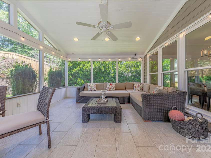 2836 Providence Spring Lane, Charlotte, NC 28270.  MLS# CAR4278726, YatesRealty ID 33101. Screened In Porch