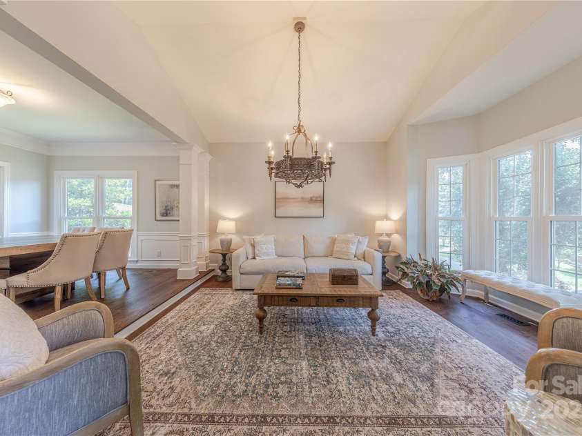 2836 Providence Spring Lane, Charlotte, NC 28270.  MLS# CAR4278726, YatesRealty ID 33101. Sunken Living Room