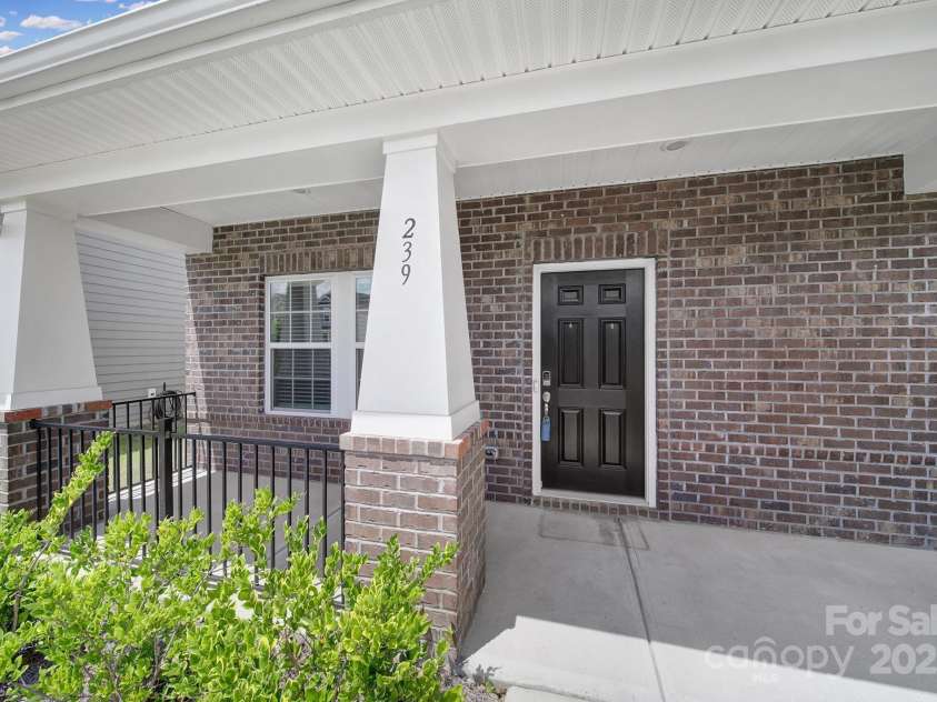 239 Cedar Knoll Circle, Pineville, NC 28134.  MLS# CAR4281138, YatesRealty ID 33102. 