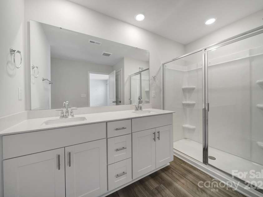 239 Cedar Knoll Circle, Pineville, NC 28134.  MLS# CAR4281138, YatesRealty ID 33102. 