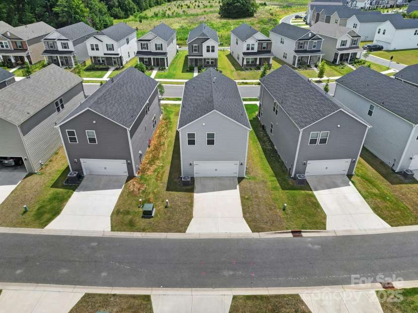 239 Cedar Knoll Circle, Pineville, NC 28134.  MLS# CAR4281138, YatesRealty ID 33102. 