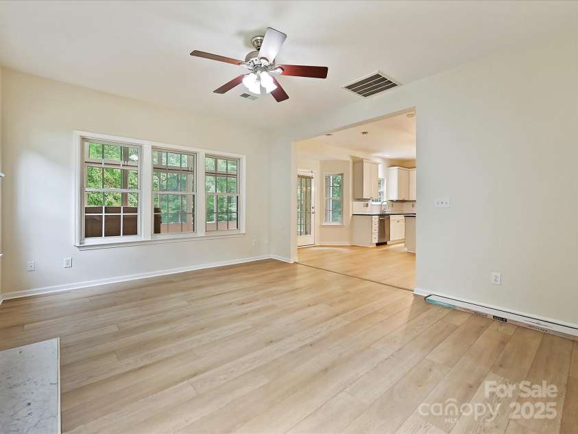 13405 Honeytree Lane, Pineville, NC 28134.  MLS# CAR4286159, YatesRealty ID 33103. 