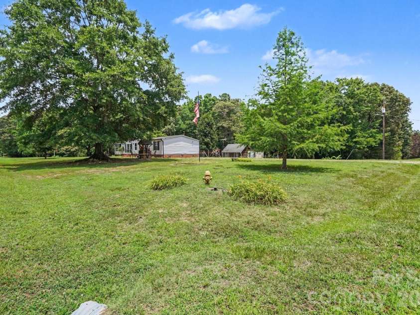 4665 Blade Run Road, Edgemoor, SC 29712.  MLS# CAR4386564, YatesRealty ID 33105. 