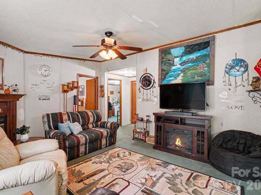 4665 Blade Run Road, Edgemoor, SC 29712.  MLS# CAR4386564, YatesRealty ID 33105. 