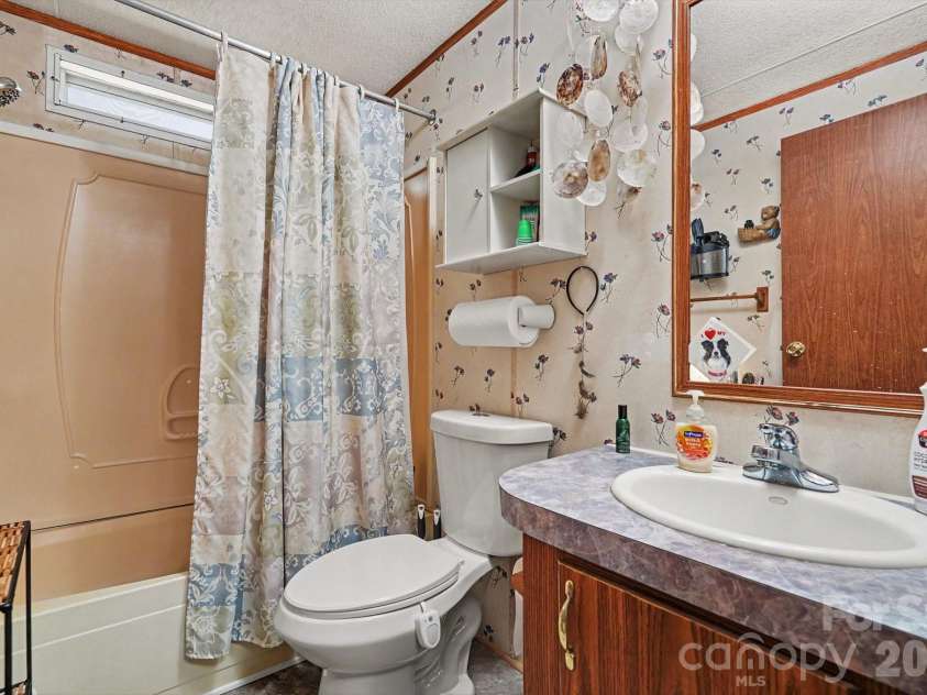 4665 Blade Run Road, Edgemoor, SC 29712.  MLS# CAR4386564, YatesRealty ID 33105. 